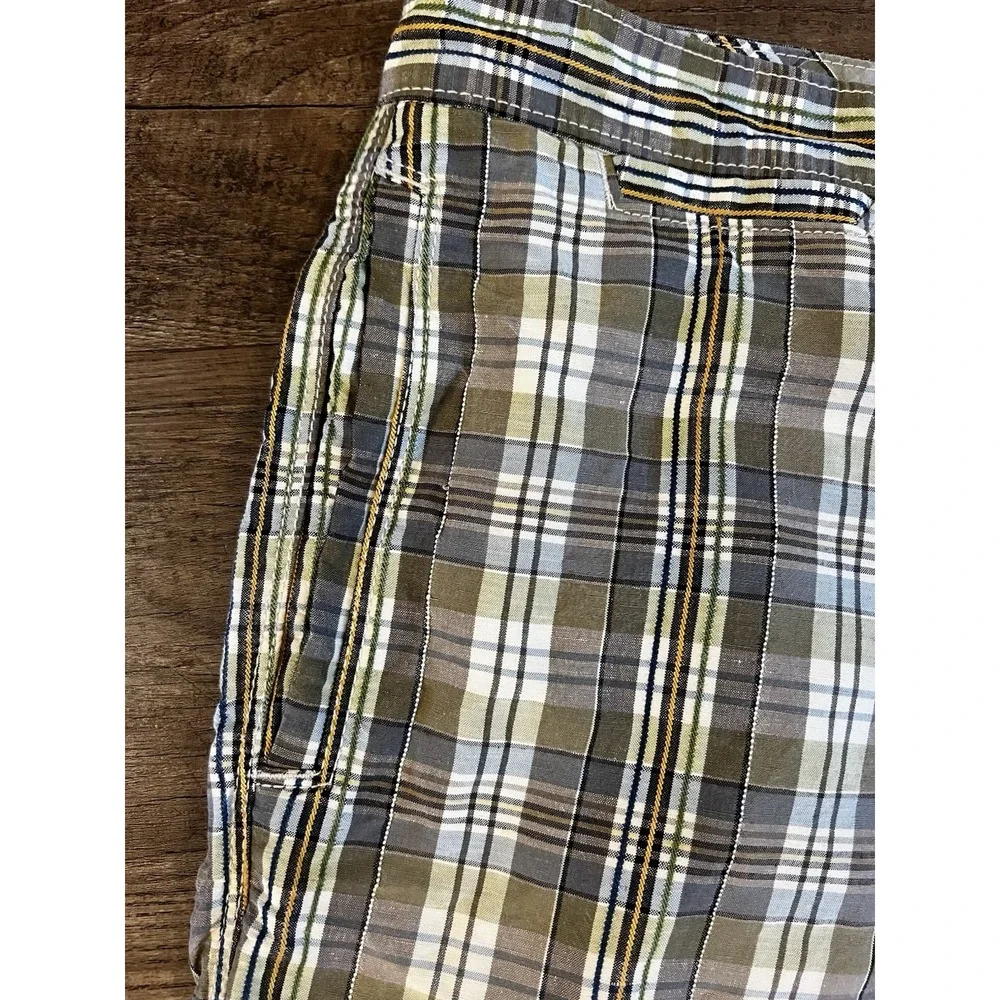 Tommy Bahama these tommy